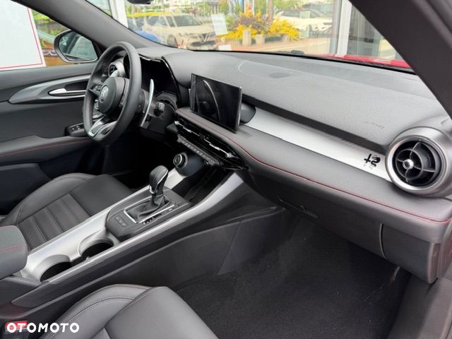 Alfa Romeo Tonale 1.3 PHEV Q4 Tributo Italiano - 9