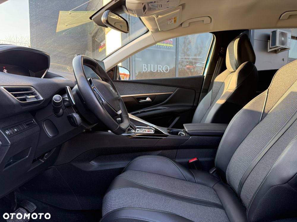 Peugeot 3008 1.2 PureTech Allure S&S EAT8 - 18