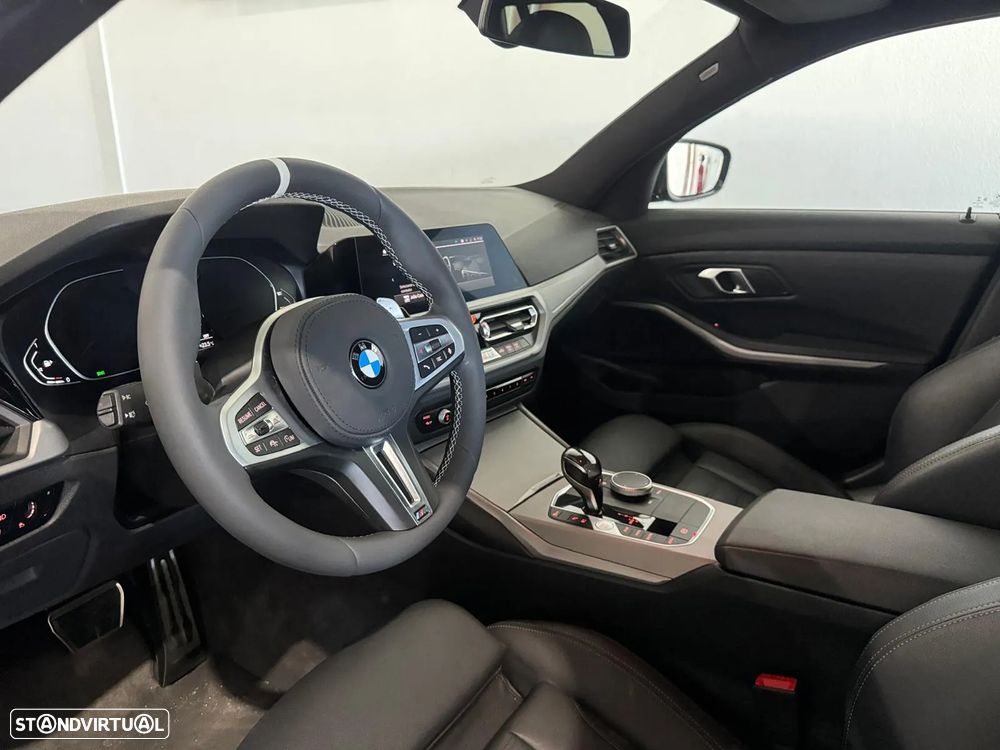 BMW 330 e Touring Pack M Auto - 9