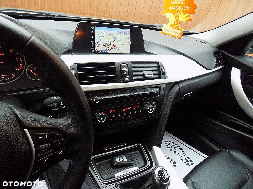 BMW Seria 3 316d Sport Line - 11