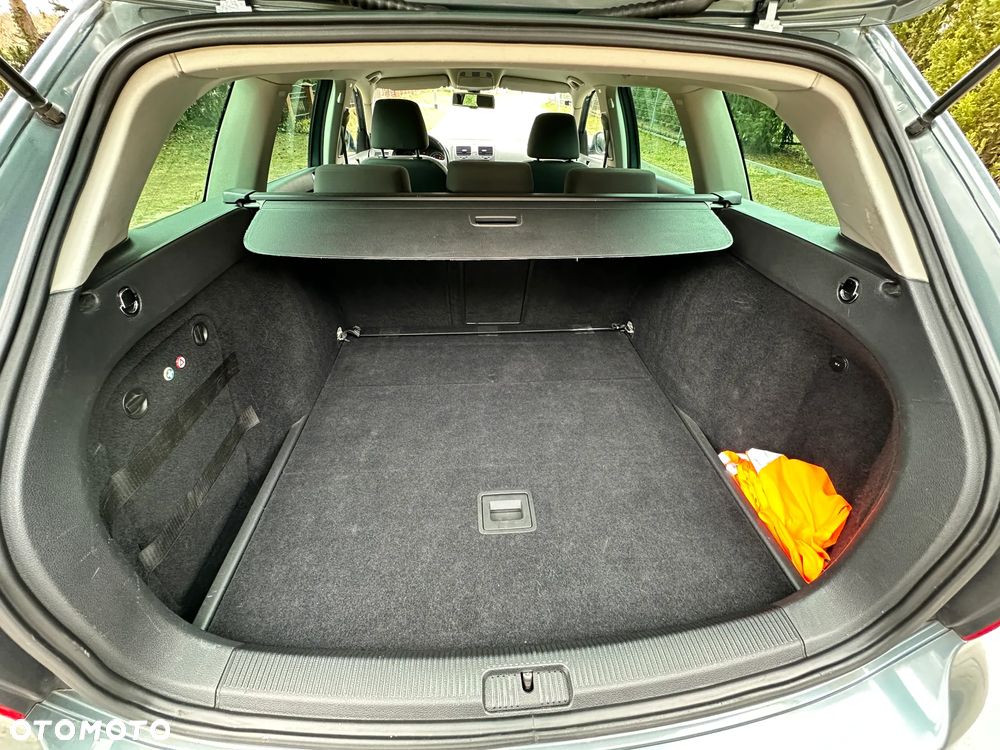 Volkswagen Golf 1.6 Comfortline - 20