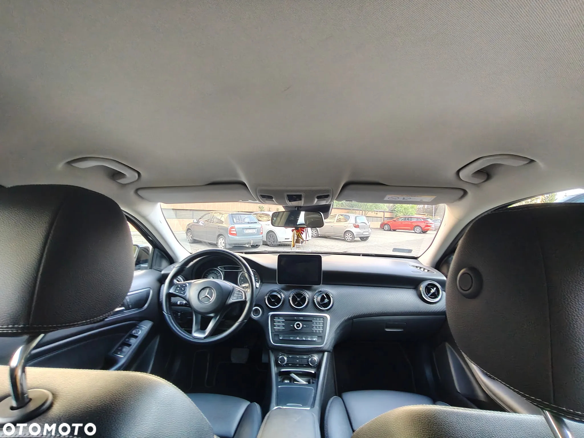 Mercedes-Benz GLA 200 7G-DCT Style - 13