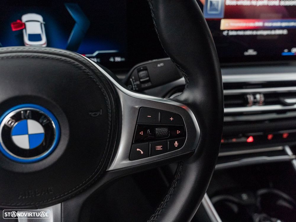 BMW i4 eDrive40 Pack Desportivo M - 22