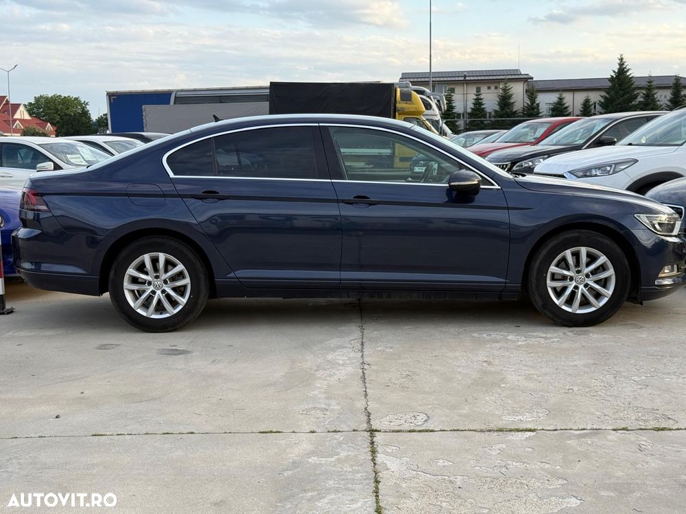 Volkswagen Passat 1.6 TDI (BlueMotion Technology) DSG Comfortline - 33