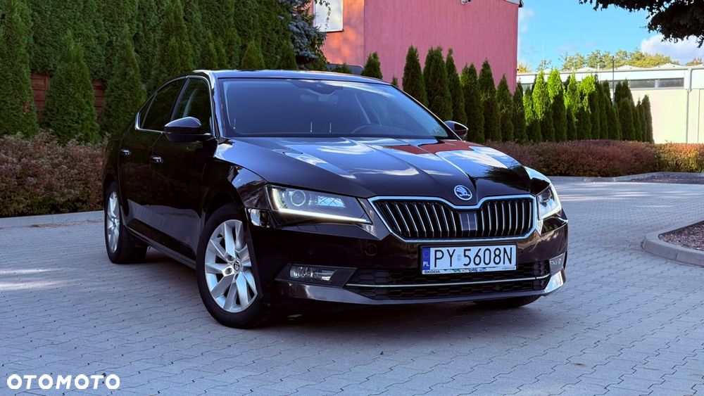 Skoda Superb 2.0 TDI Style - 8