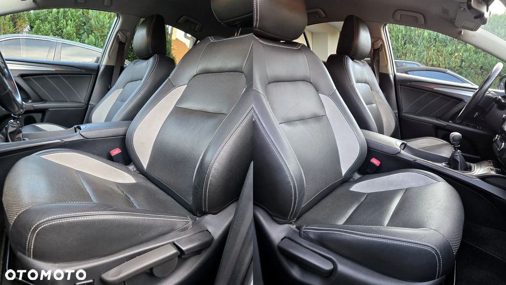 Toyota Avensis 2.0 D-4D Prestige - 8