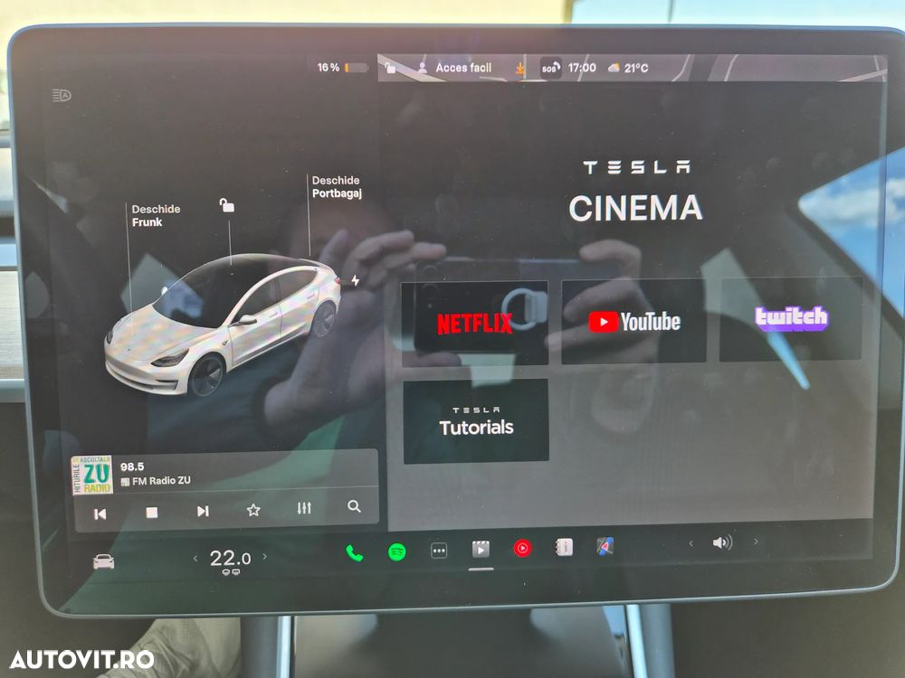 Tesla Model 3 - 17