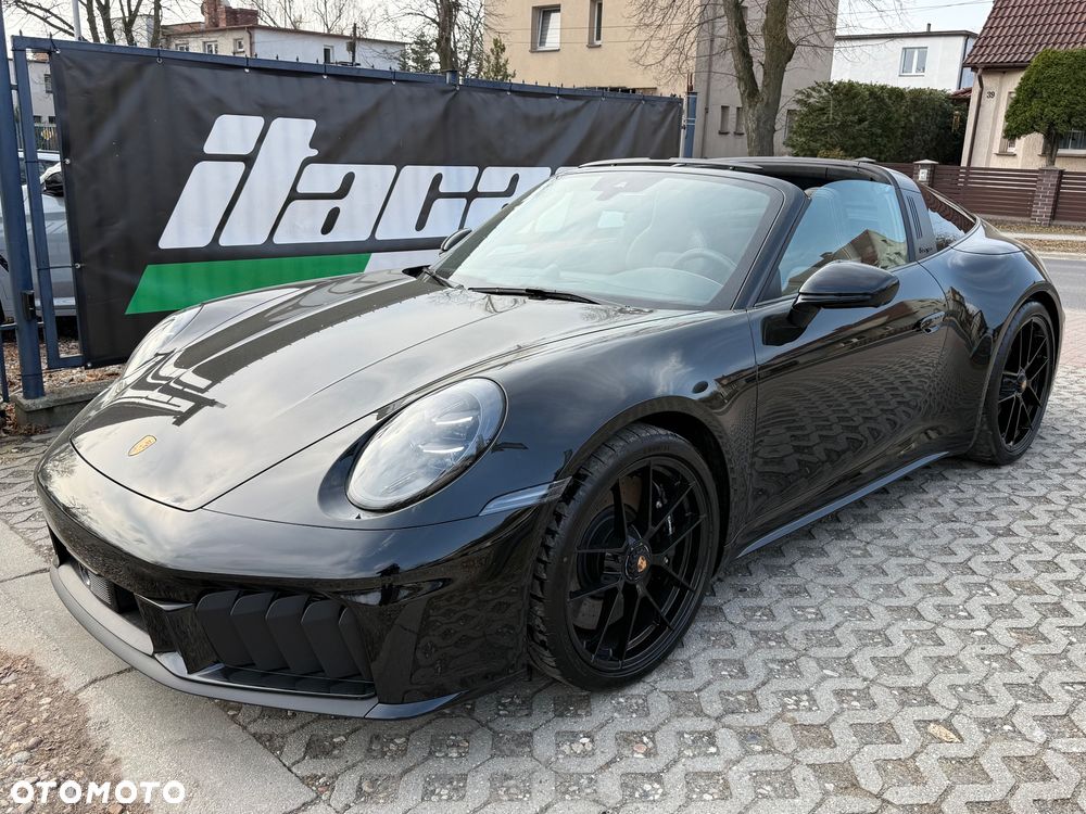 Porsche 911 Targa 4 GTS PDK - 2