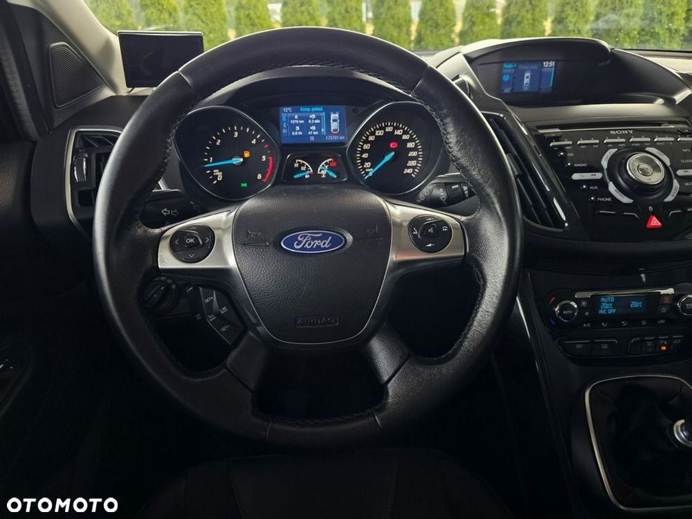 Ford Kuga - 17