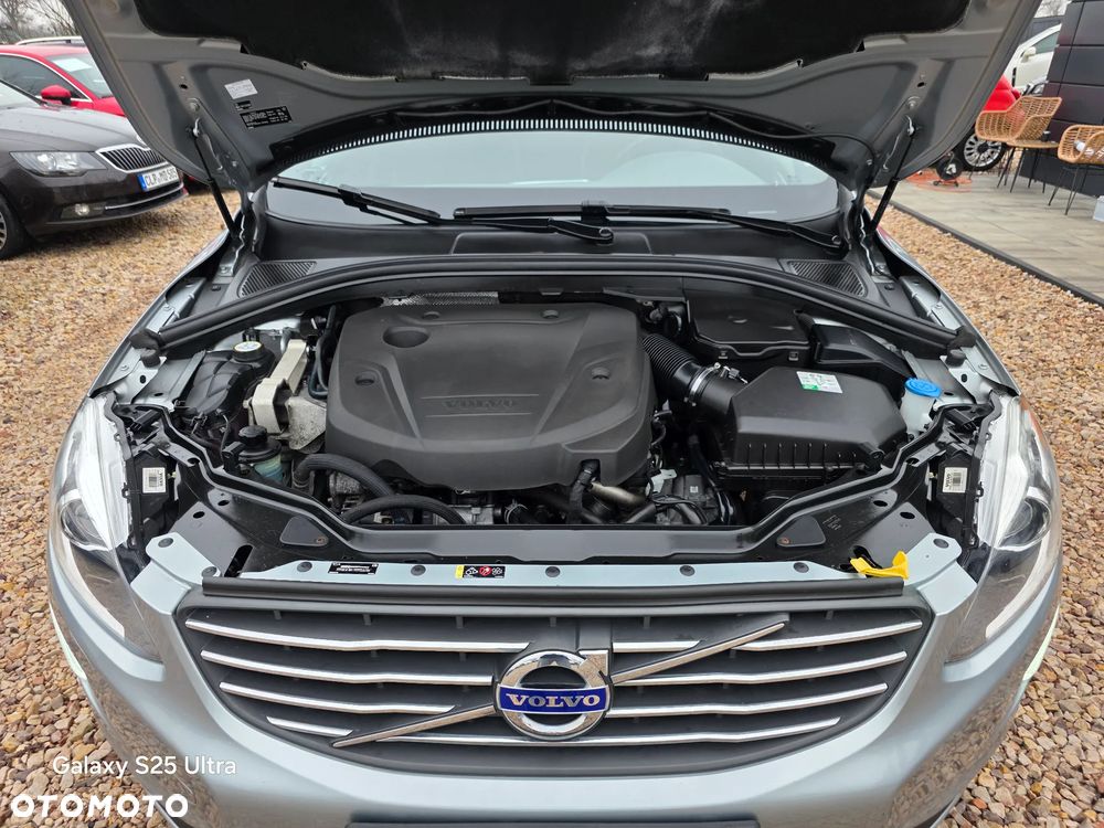 Volvo XC 60 D4 Momentum - 35