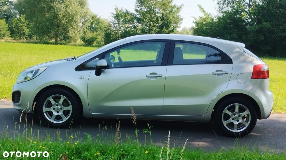 Kia Rio 1.2 Edition 7 - 10