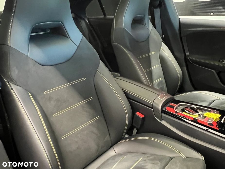 Mercedes-Benz CLA AMG 45 S 4-Matic 8G-DCT - 13