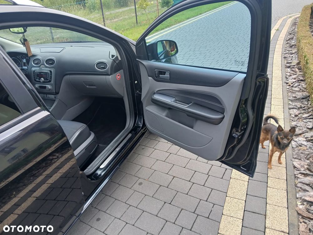 Ford Focus 1.8 FF Gold X - 26