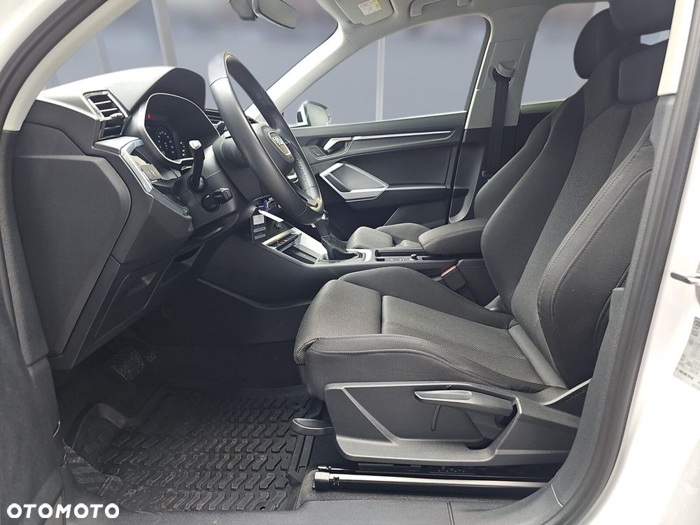 Audi Q3 35 TFSI S tronic - 9