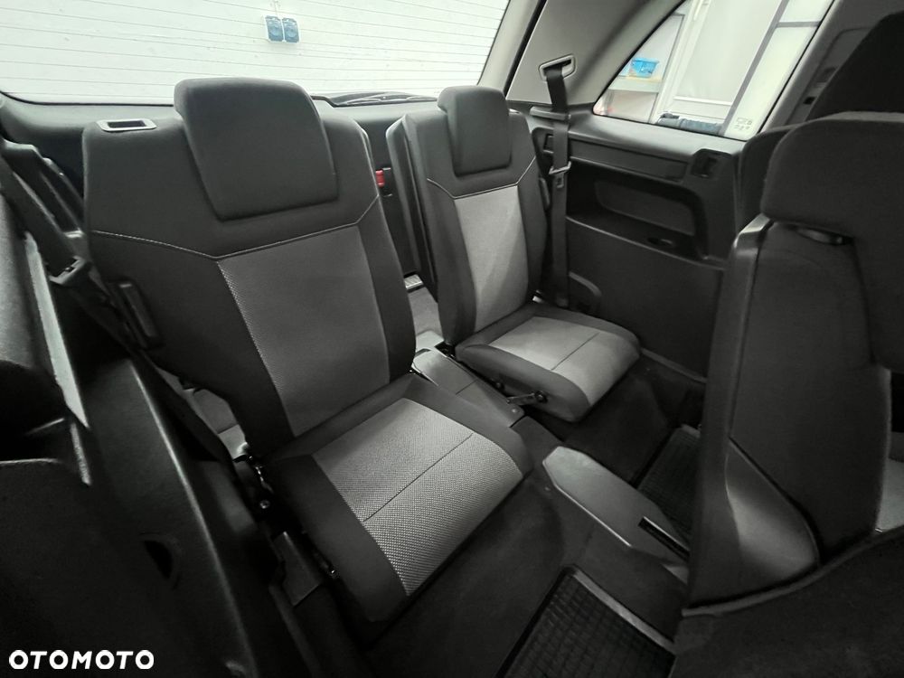 Opel Zafira - 29