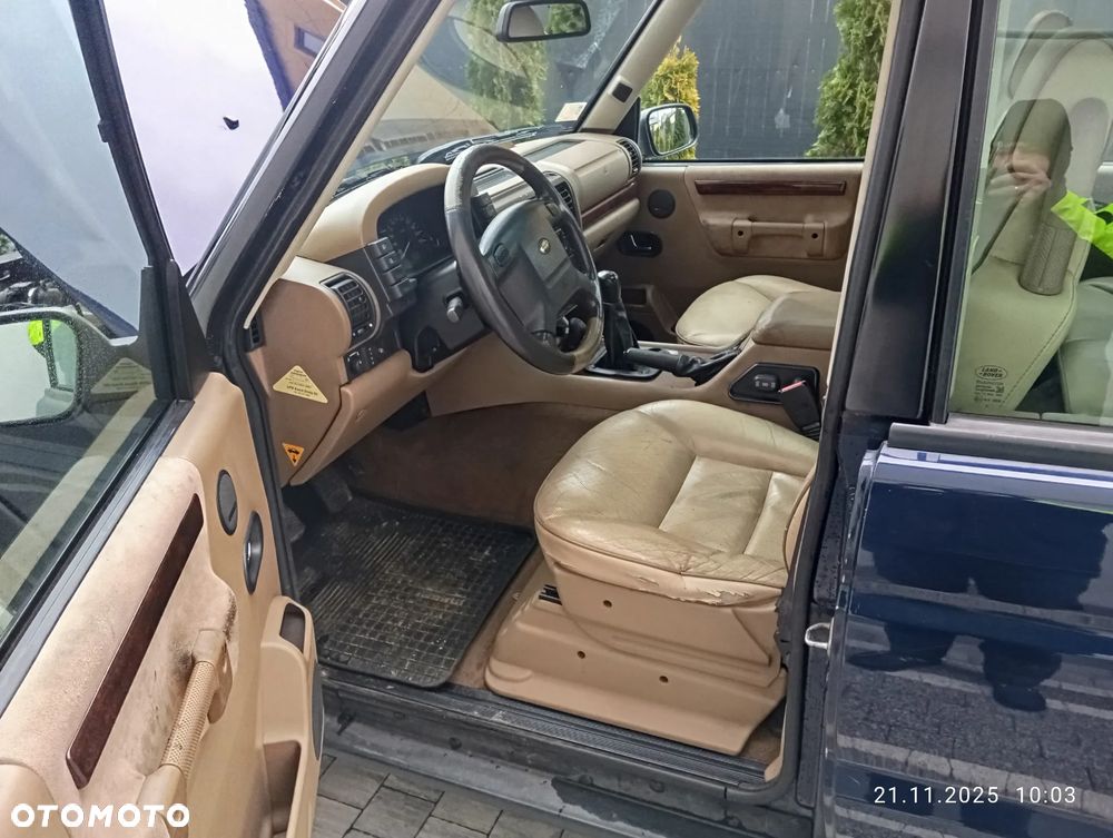 Land Rover Discovery - 25