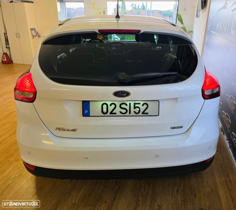 Ford Focus 1.0 SCTi Titanium - 11