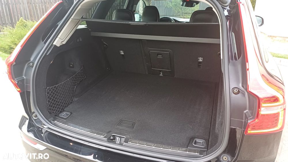 Volvo XC 60 B4 MHEV Inscription - 15