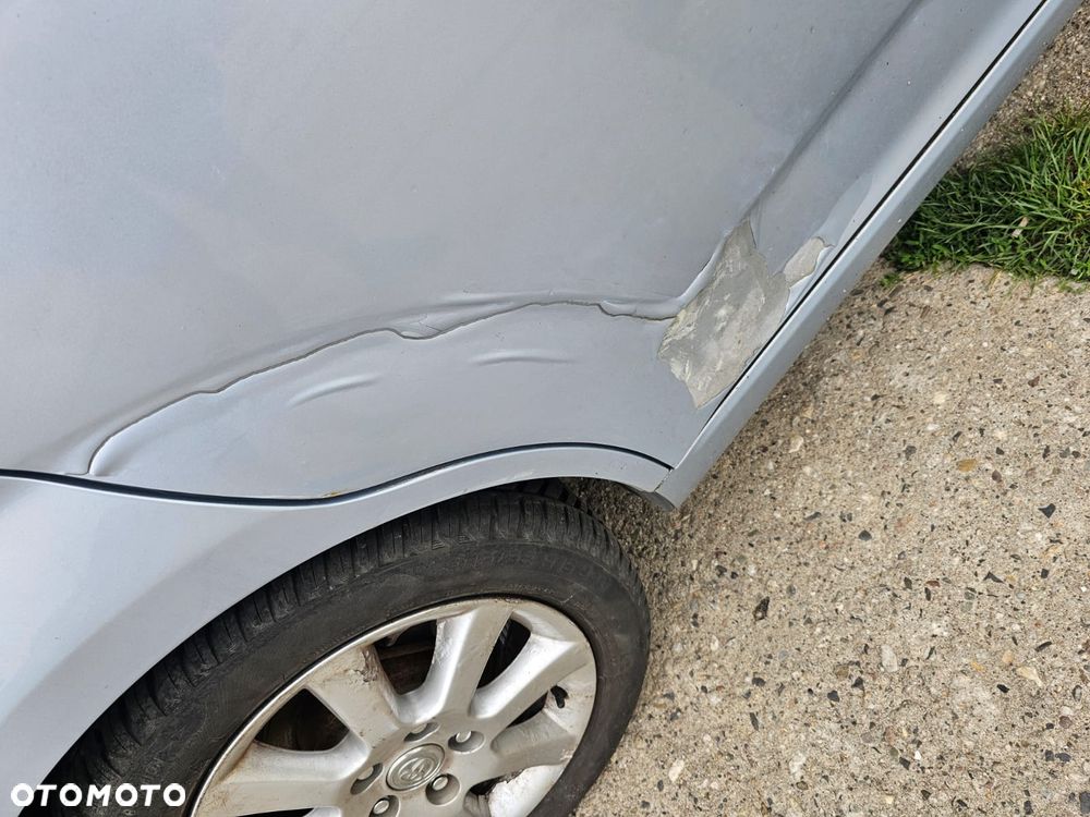 Toyota Corolla Verso 2.2 D-CAT DPF Executive - 13