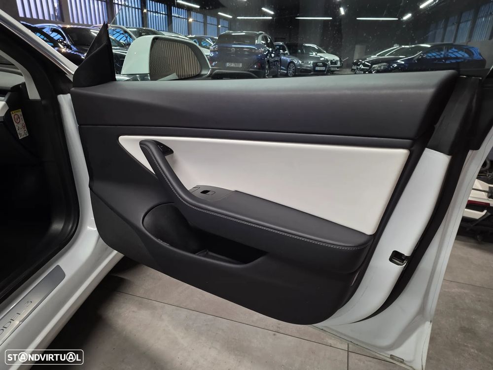 Tesla Model 3 Long Range AWD Dual Motor - 25