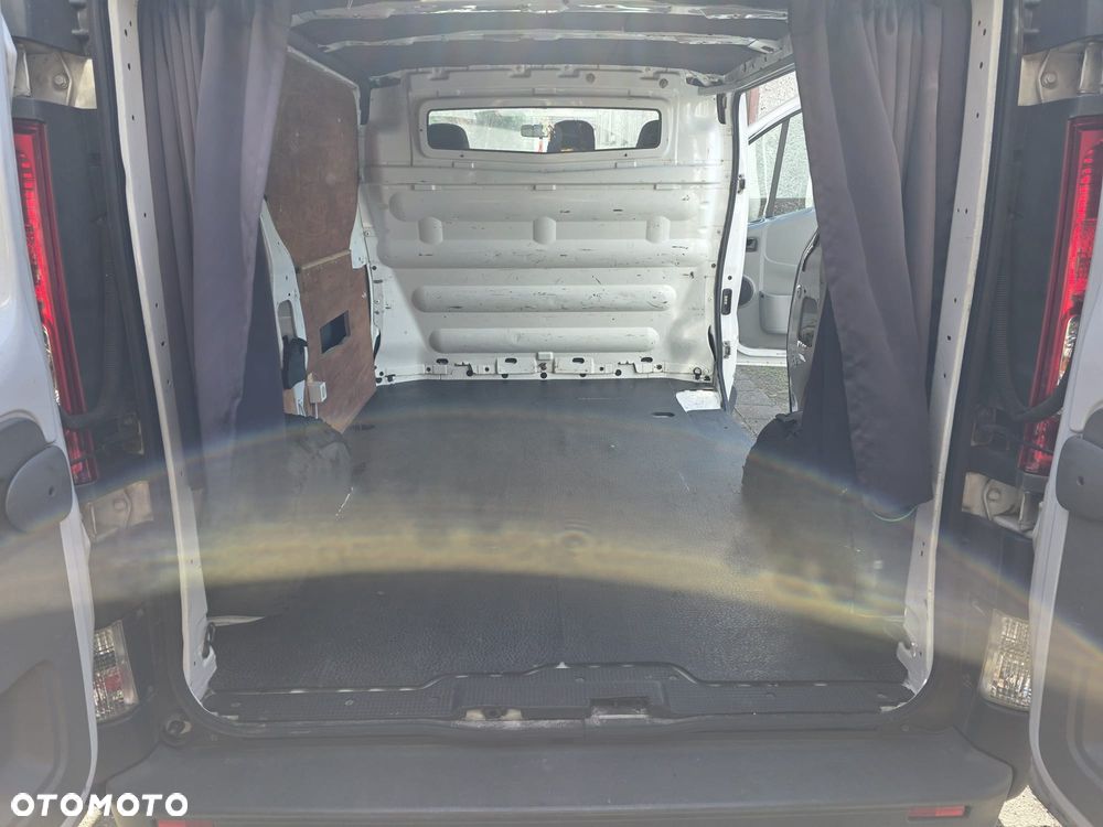 Renault Trafic - 8