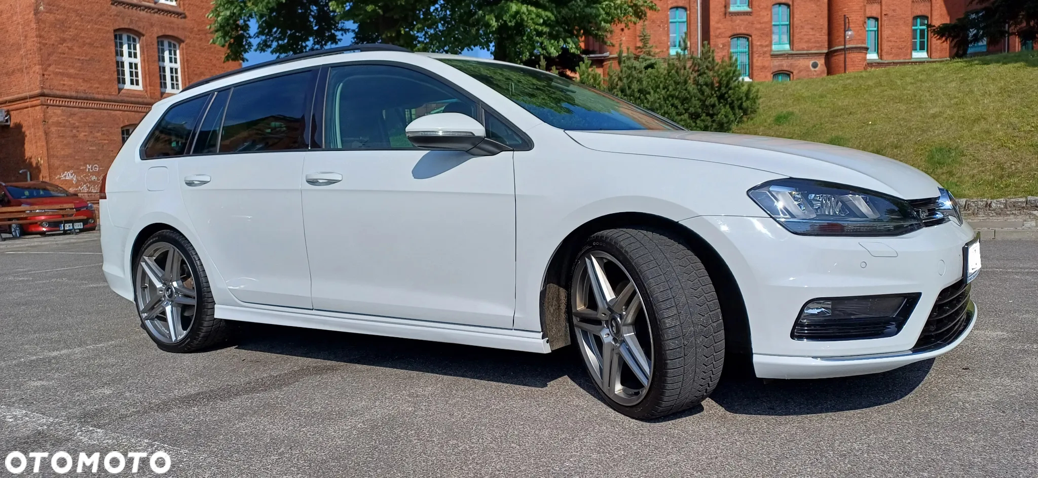 Volkswagen Golf - 26