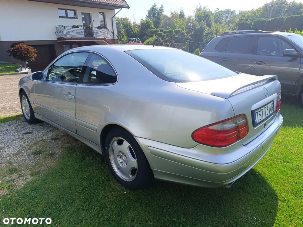 Mercedes-Benz CLK - 6