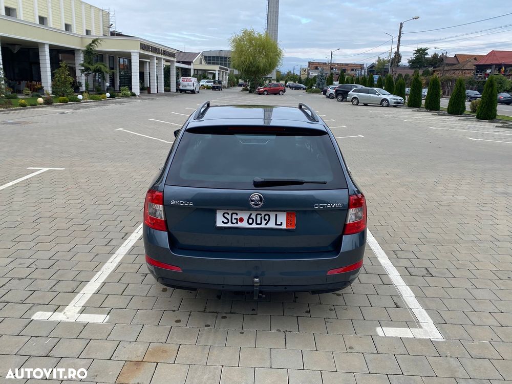 Skoda Octavia 2.0 TDI Premium Edition - 13