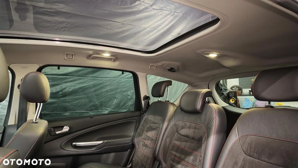 Ford S-Max - 22