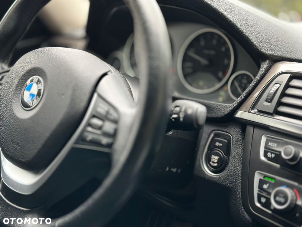 BMW Seria 3 318d Modern Line - 20