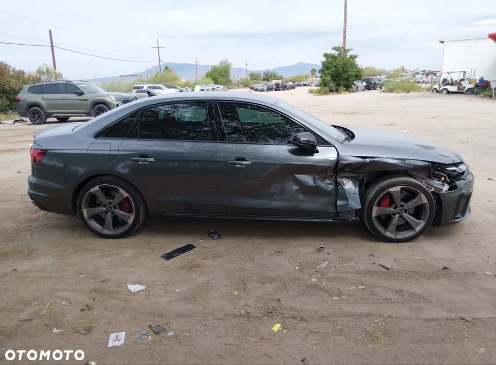 Audi A4 Limousine - 6