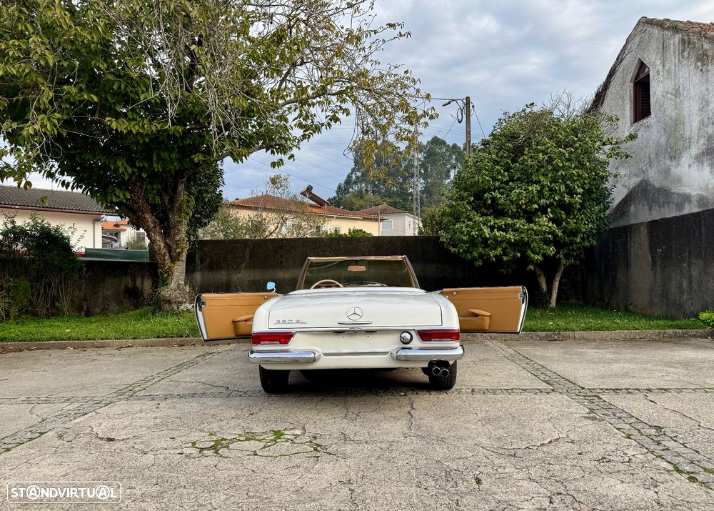 Mercedes-Benz SL 230 - 25