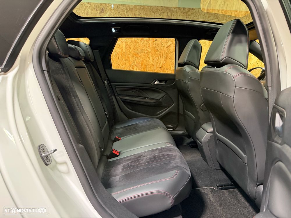 Peugeot 308 SW 1.6 BlueHDi GT Line - 22