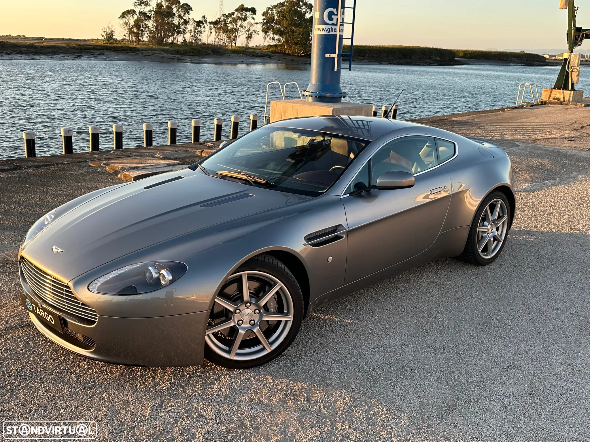 Aston Martin Vantage Coupe V8 - 3