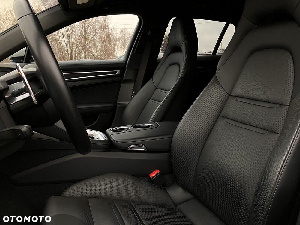 Porsche Panamera - 17
