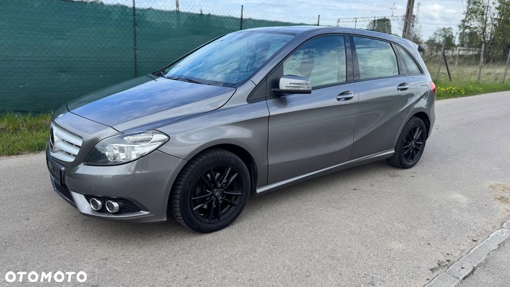 Mercedes-Benz Klasa B 180 (CDI) d 7G-DCT Style - 32