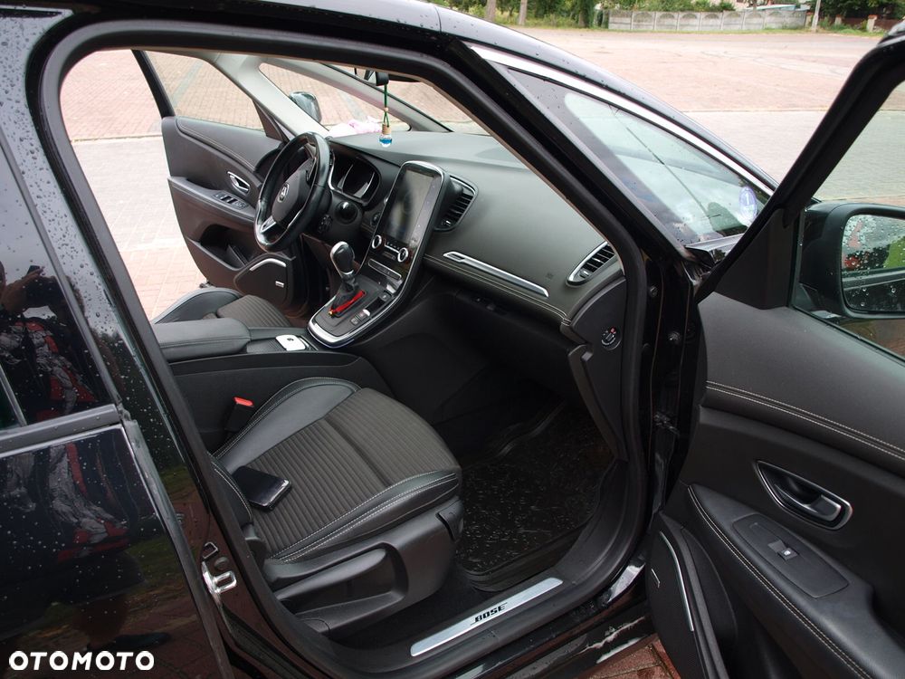 Renault Scenic TCe 140 GPF EDC BOSE EDITION - 10