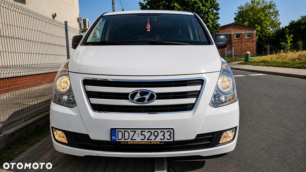 Hyundai H-1 Starex - 5
