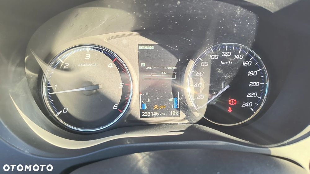 Mitsubishi Outlander 2.2 DID Intense + 4WD - 15