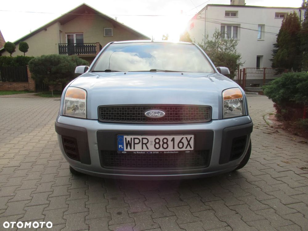 Ford Fusion 1.4 + - 19