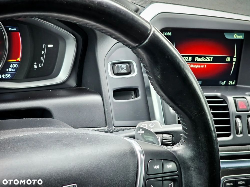 Volvo XC 60 T6 AWD Momentum - 32