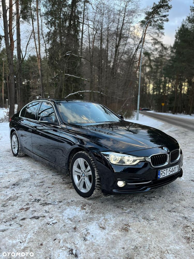 BMW Seria 3 330i Sport Line - 3