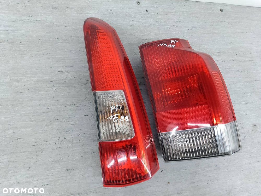 LAMPA TYLNA PRAWA VOLVO V70 II 9154498  9154494 KOMBI - 8