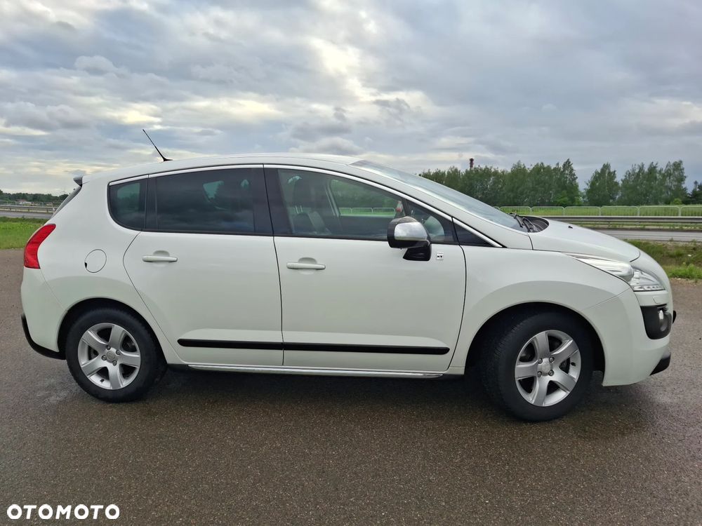 Peugeot 3008 2.0 HDi HYbrid4 - 6