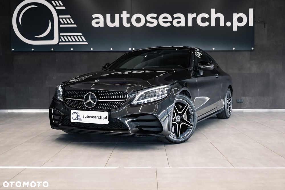 Mercedes-Benz Klasa C 300 9G-TRONIC - 2