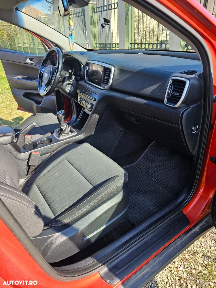 Kia Sportage 1.6 DSL MHEV 6MT HP 4x4 Style - 4