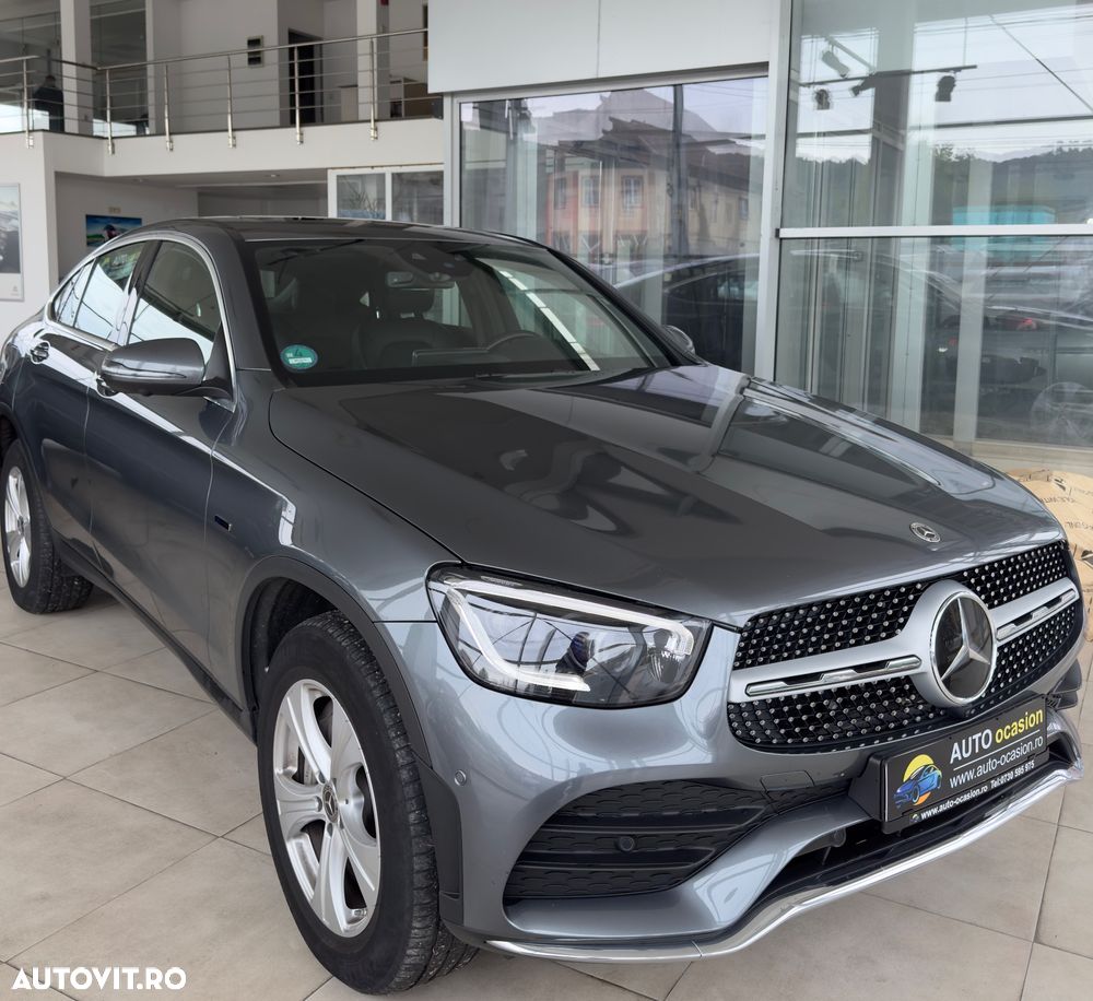 Mercedes-Benz GLC Coupe 300 de 4Matic 9G-TRONIC AMG Line