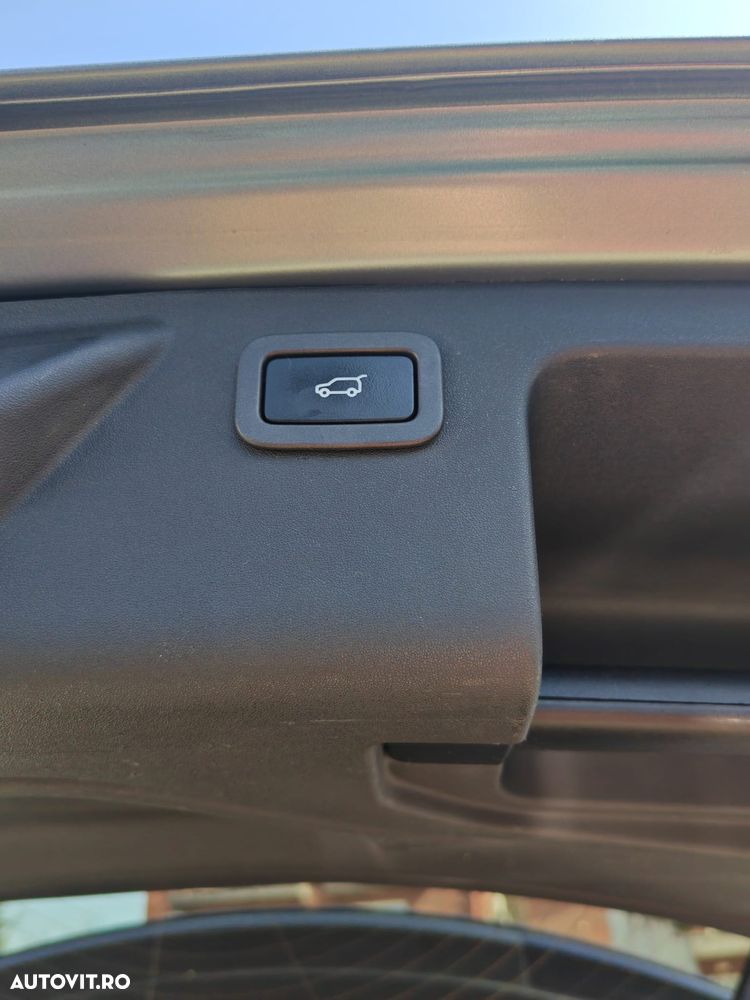 Land Rover Discovery Sport - 34