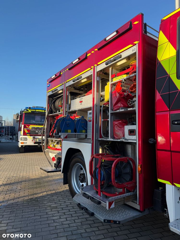 Mercedes-Benz Mercedes Atego GBA Wóz Strażacki 3t wody, Wysokie prześwity, Maszt oświetleniowy - 28