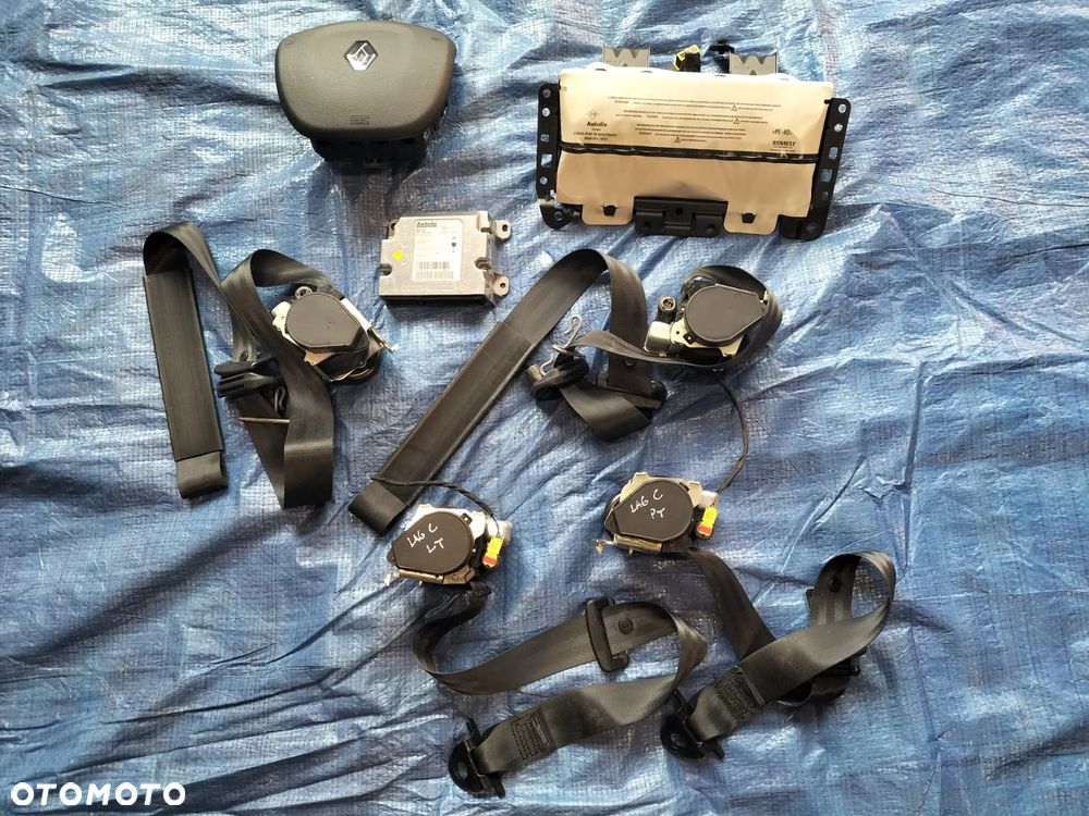 AIRBAG AIR BAG PODUSZKA KIEROWCY PASAŻERA PASY PAS BEZPIECZEŃSTWA LEWY PRAWY PRZÓD TYŁ CZARNY NAPINACZ SENSOR KOMPLET ZESTAW 985100002R 985258772R 285581790R 868840006R 868850006R 888400012R 888400017R RENAULT LAGUNA III 3 COUPE GT - 1